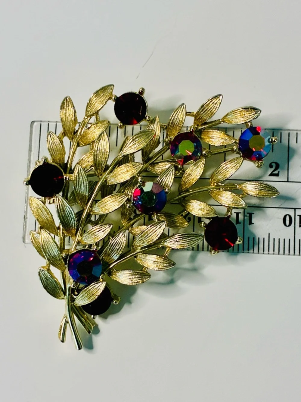 VTG Lisner Gold Leaf Brooch with Multicolor and Beautiful Deep Red AB Crystals